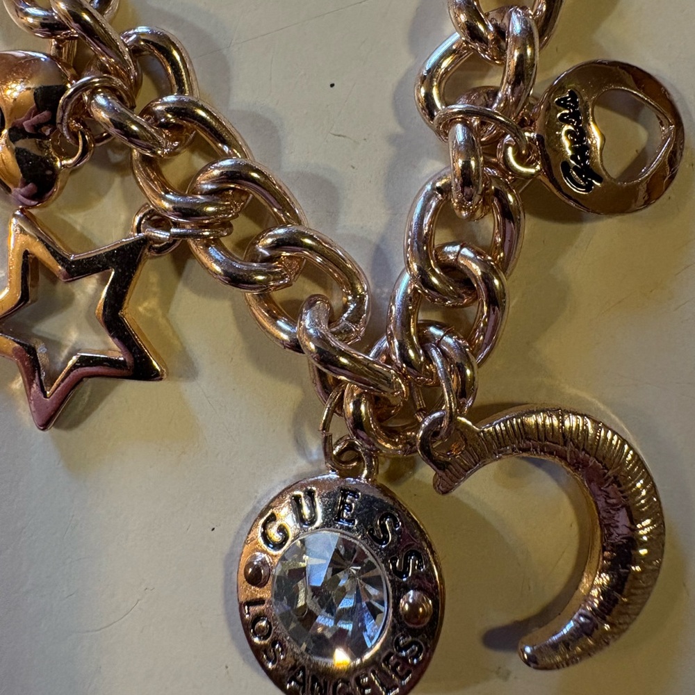 Guess charm brac